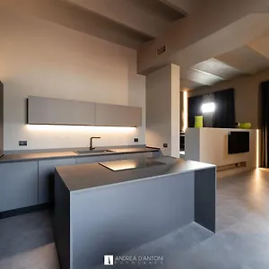 Apartment Grey Loft, Pontedera