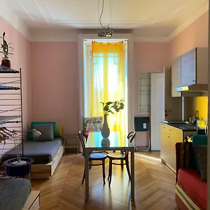  Bed & Breakfast Milano Centrale B&B monolocale-studio Italia